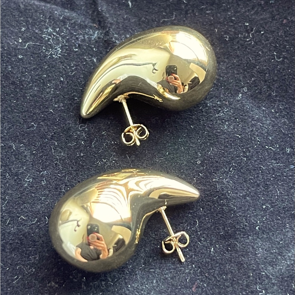 Elegant Gold Earrings